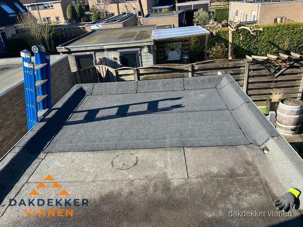 Kosten dakisolatie: plat dak met bitumen dakbedekking in Vianen